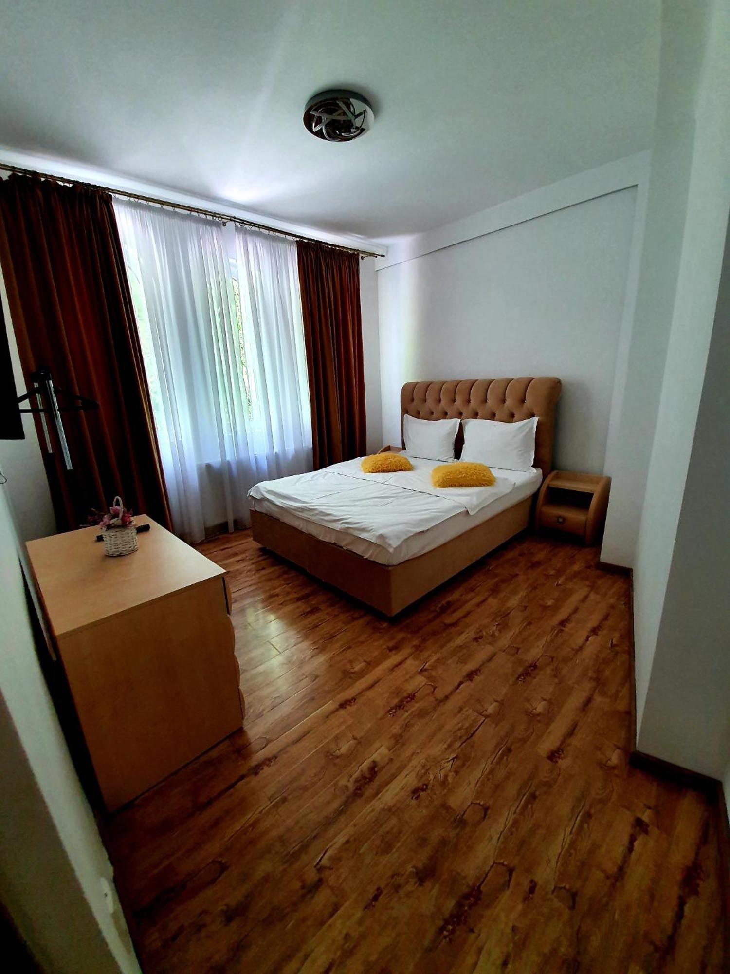 Laura Apartments Sinaia Exterior foto